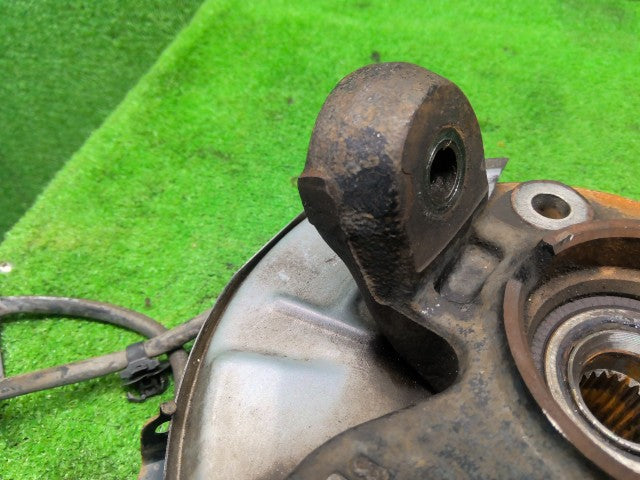 【中古】ハイゼット EBD-S331V 左フロントナックルハブＡＳＳＹ 43212-B5041-