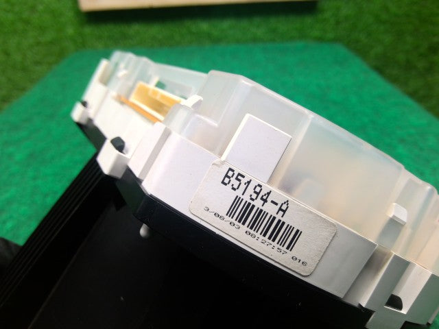 【中古】ハイゼット EBD-S331V スピードメーター 83220-B5890-