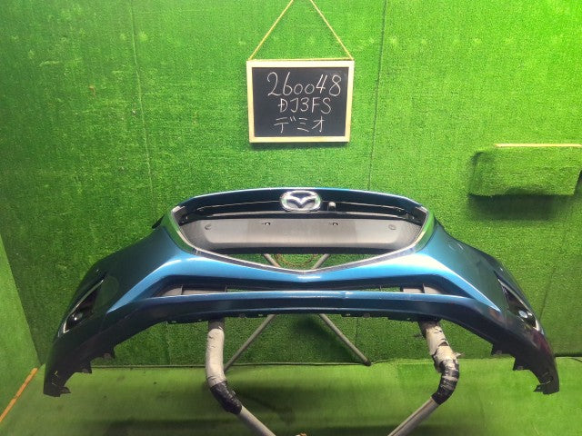 【中古】デミオ DBA-DJ3FS フロントバンパーＡＳＳＹ D24W-50-031