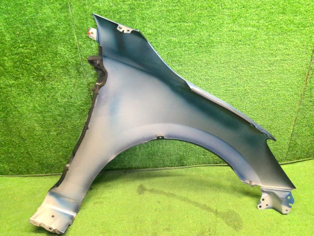 【中古】デミオ DBA-DJ3FS 左フロントフェンダー D09H-52-211