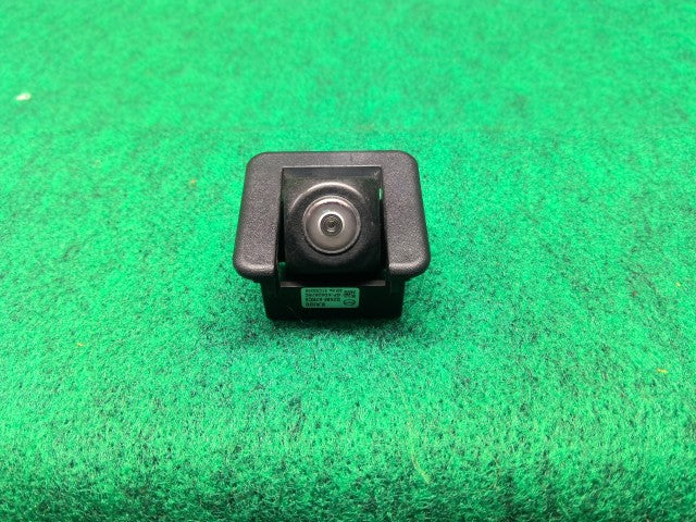 【中古】デミオ DBA-DJ3FS バック カメラ