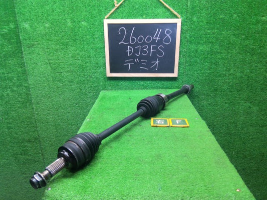 【中古】デミオ DBA-DJ3FS 右フロントドライブシャフト GDD1-25-50XA