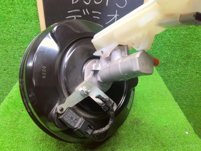 【中古】デミオ DBA-DJ3FS ブレーキマスターＡＳＳＹ D0Y4-43-40ZB