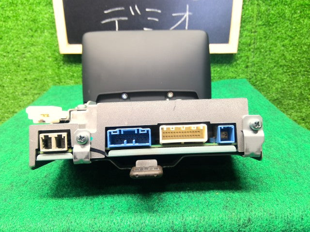 【中古】デミオ DBA-DJ3FS マルチモニター D23N-61-1J0D