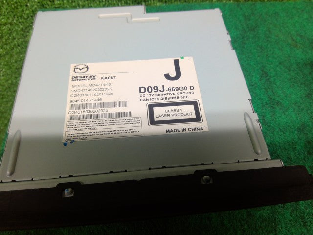 【中古】デミオ DBA-DJ3FS カーナビゲーション D09J-66-9G0D