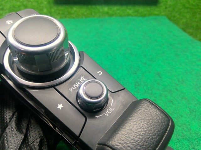 【中古】デミオ DBA-DJ3FS カーナビ コマンドスイッチ