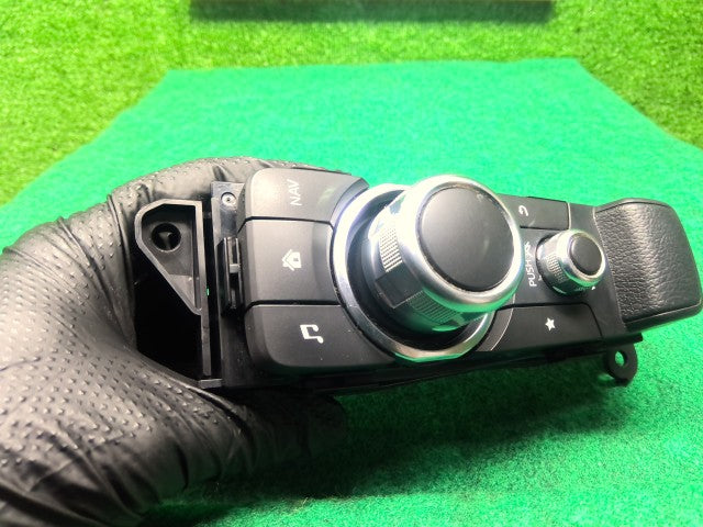 【中古】デミオ DBA-DJ3FS カーナビ コマンドスイッチ