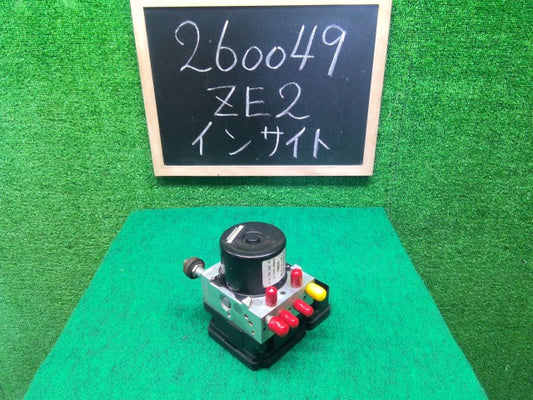 【中古】インサイト DAA-ZE2 ＡＢＳアクチュエーター 57110-TM8-J53
