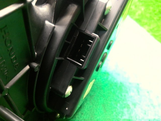 【中古】インサイト DAA-ZE2 電動ファン 1J830-RBJ-003