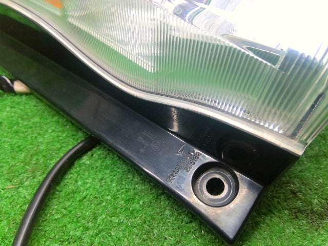 【中古】タント DBA-LA610S 右テールランプ 81550-B2671