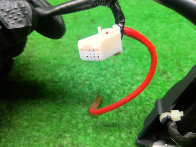 【中古】タント DBA-LA610S ステアリング スイッチ
