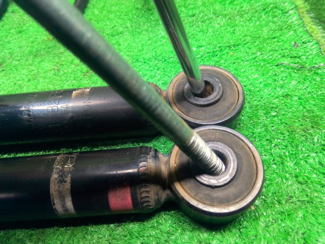 【中古】タント DBA-LA610S リア ショック