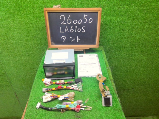 【中古】カーナビゲーション パナソニック CN-RE03D タント