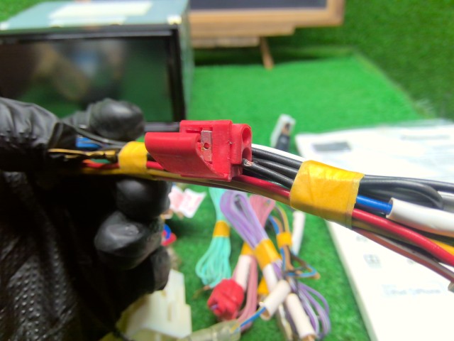 【中古】カーナビゲーション パナソニック CN-RE03D タント