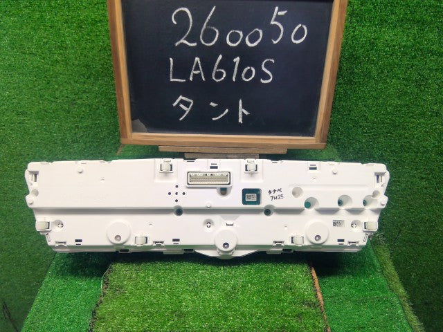 【中古】タント DBA-LA610S スピードメーター 83800-BA350-