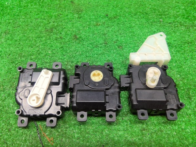 【中古】タント DBA-LA610S ＡＣ エアコン