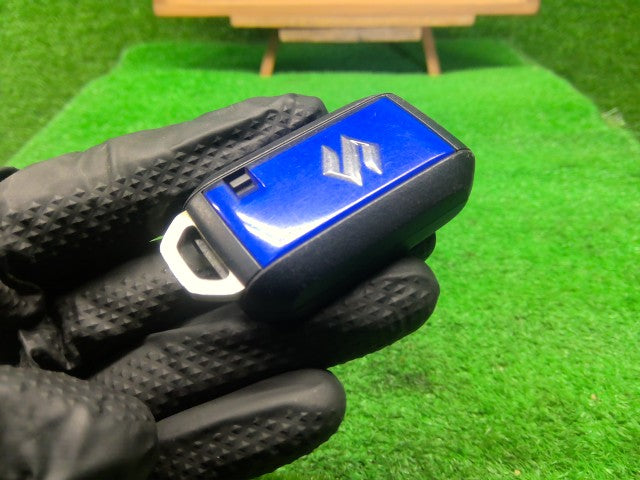 ワゴンＲ キーレスリモコン DAA-MH55S 37172-52RA0-CVF