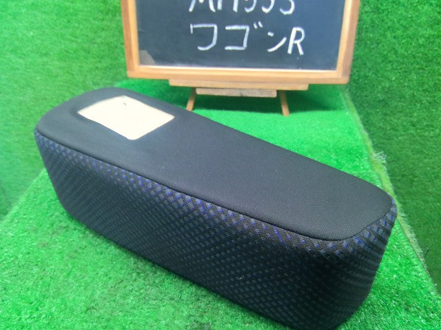 ワゴンＲ アームレスト DAA-MH55S 85501-63R00-CPN