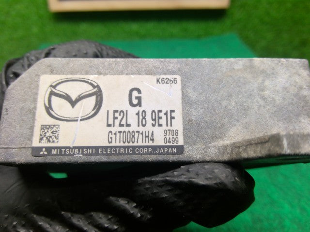 【中古】プレマシー DBA-CREW ミッションコンピューター LF2L-18-9E1F