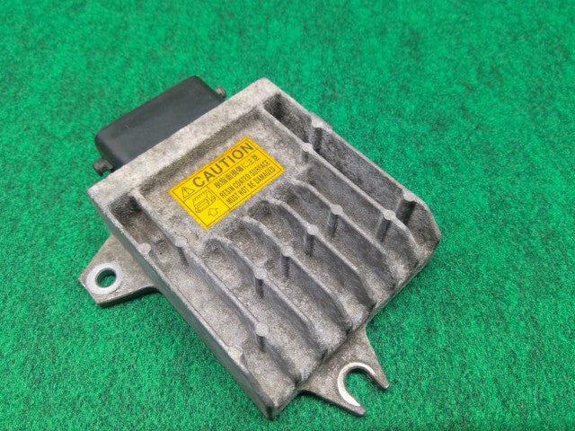 【中古】プレマシー DBA-CREW ミッションコンピューター LF2L-18-9E1F