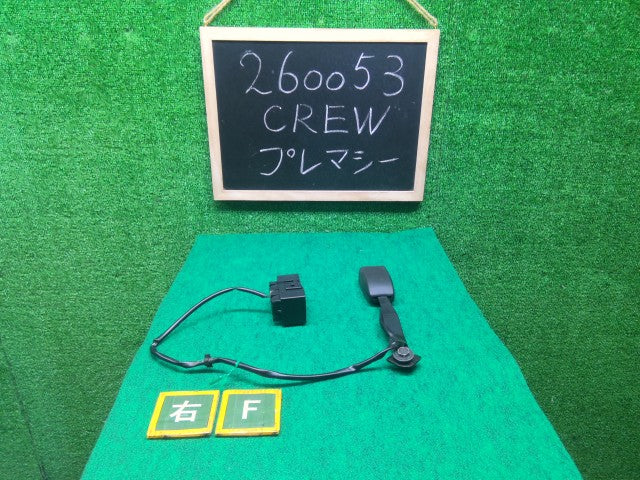 【中古】プレマシー DBA-CREW ドライバーシートベルト キャッチ
