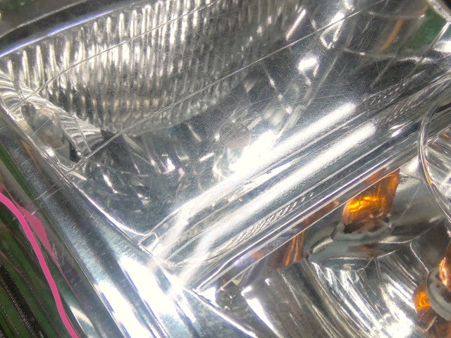 サンバー 左ヘッドランプＡＳＳＹ LE-TT2 84001TC070