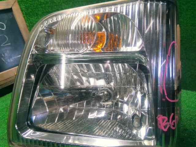 サンバー 左ヘッドランプＡＳＳＹ LE-TT2 84001TC070