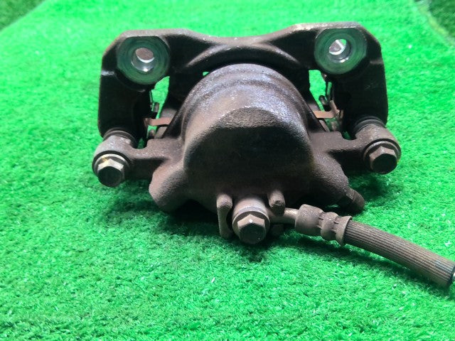 サンバー 右Ｆキャリパー LE-TT2 26292TC061