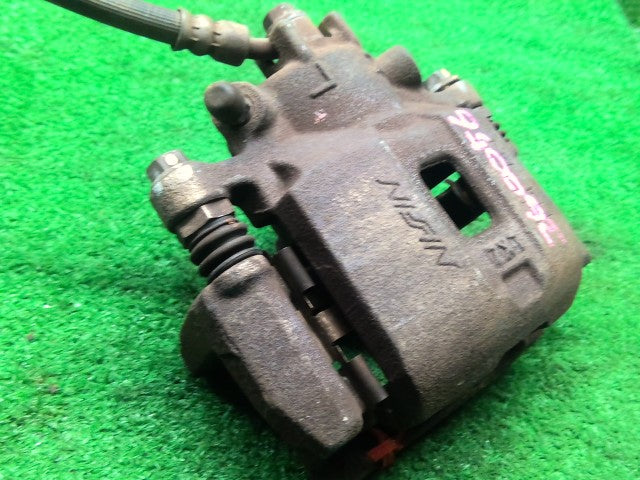 サンバー 左Ｆキャリパー LE-TT2 26292TC071