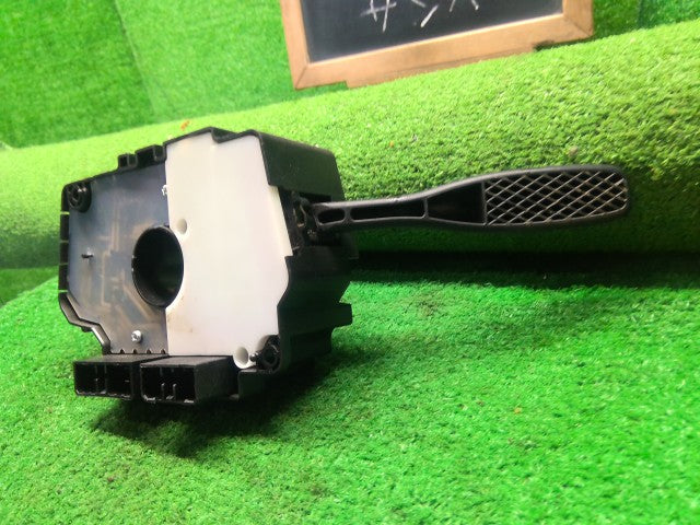 サンバー ディマースイッチ LE-TT2 83113TC020
