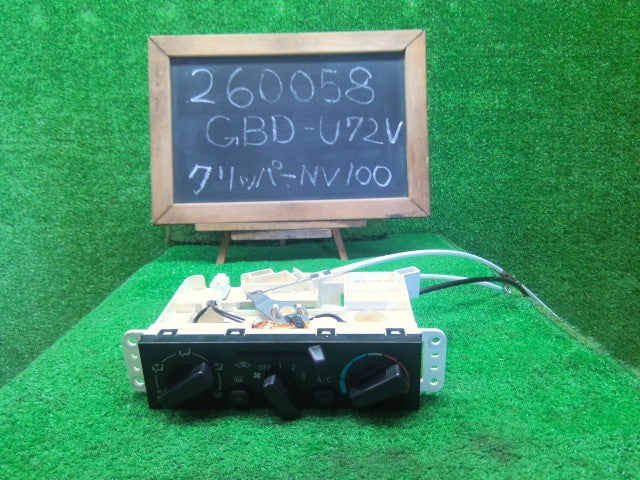 NV100クリッパー Ａ／Ｃスイッチパネル GBD-U72V 27511-6A00H