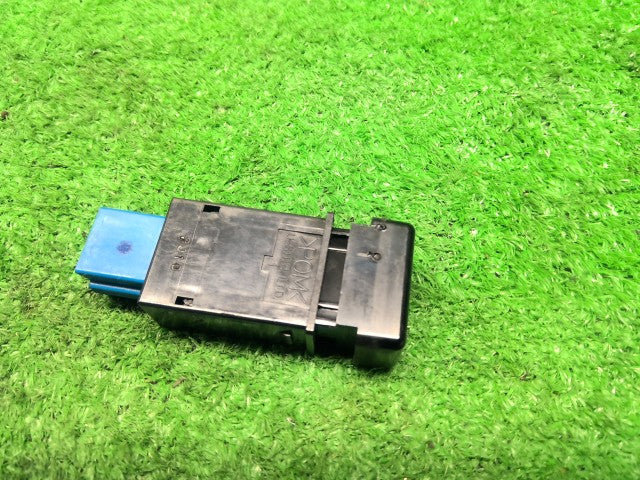 NV100クリッパー スイッチ GBD-U72V 25120-6A0A1