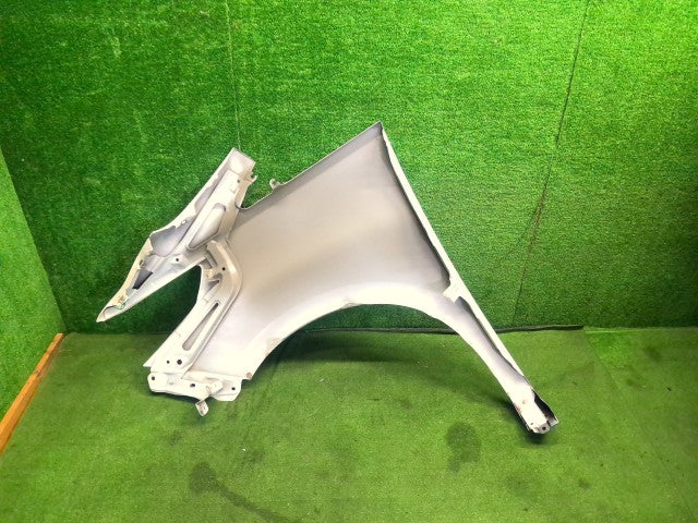 【中古】アルファード DBA-AGH35W 右 フロント