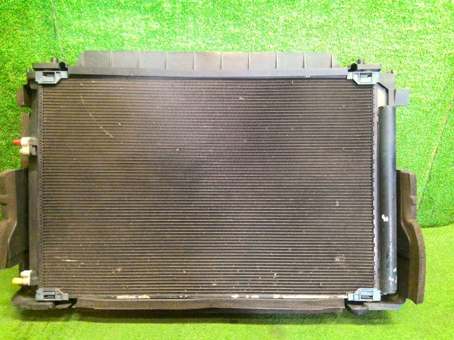 【中古】アルファード DBA-AGH35W ラジエータ ファン