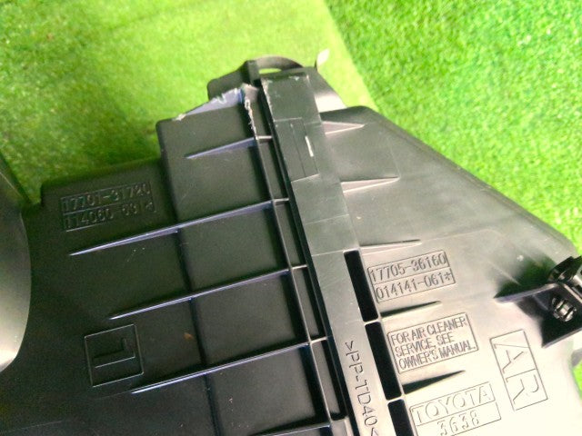 【中古】アルファード DBA-AGH35W エアクリーナーＡＳＳＹ 17700-36380