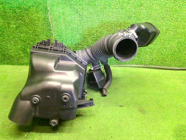 【中古】アルファード DBA-AGH35W エアクリーナーＡＳＳＹ 17700-36380