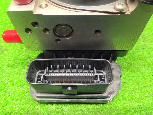 【中古】アルファード DBA-AGH35W ＡＢＳアクチュエーター 44050-58150