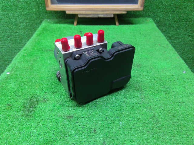 【中古】アルファード DBA-AGH35W ＡＢＳアクチュエーター 44050-58150