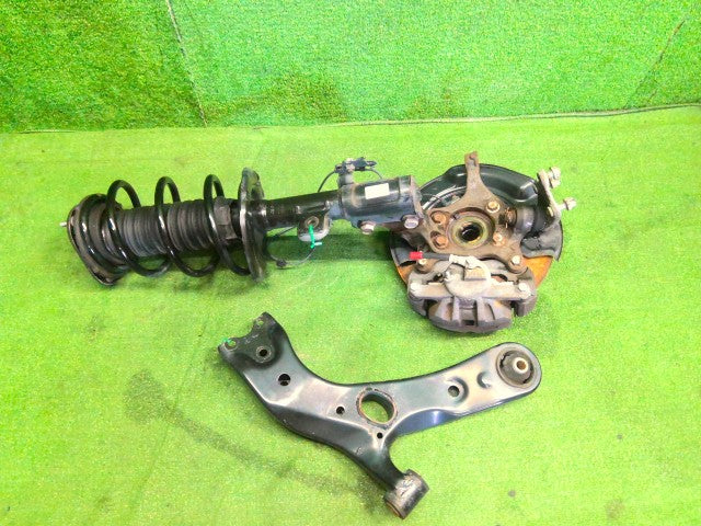 【中古】アルファード DBA-AGH35W 右 フロント