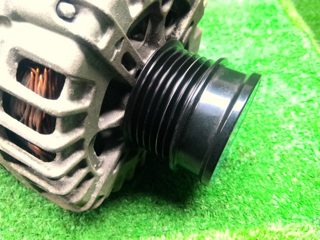 【中古】アルファード DBA-AGH35W オルタネーター 27060-0V281