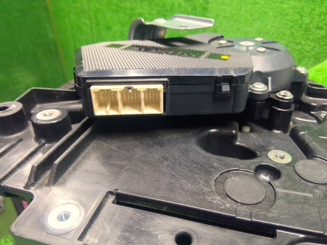 【中古】アルファード DBA-AGH35W 右パワースライドドアモーター 85005-58050