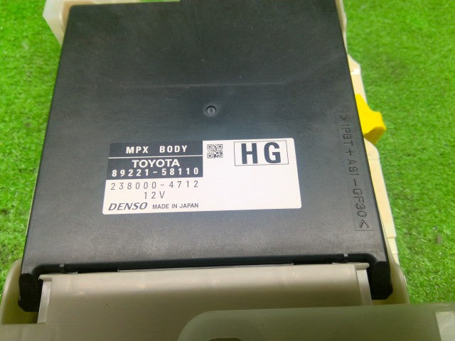 【中古】アルファード DBA-AGH35W ジャンクションブロック 室内ヒューズボックス