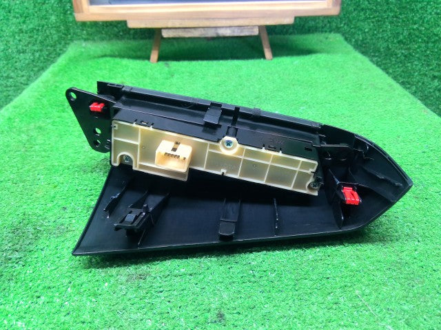 【中古】アルファード DBA-AGH35W パーキング スイッチ