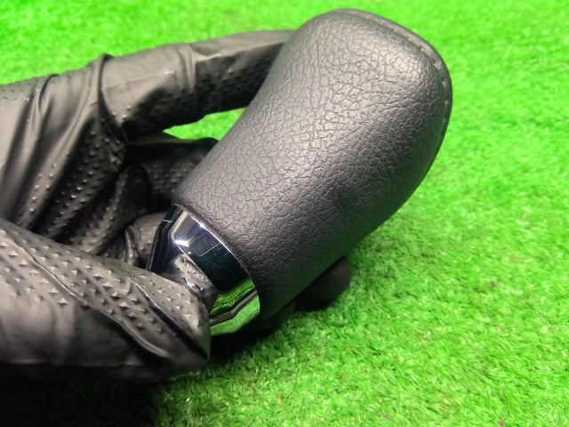 【中古】アルファード DBA-AGH35W シフトノブ 33504-58070-C0