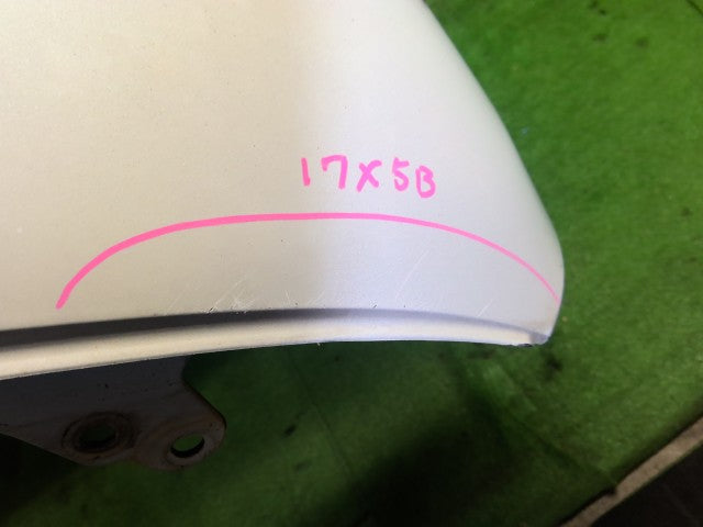 【中古】デリカＤ5 DBA-CV5W フロントバンパーＡＳＳＹ 6400B932WA