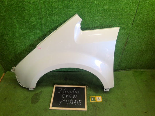 【中古】デリカＤ5 DBA-CV5W 左フロントフェンダー 5220D157