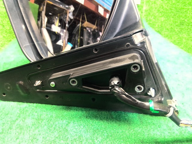 【中古】デリカＤ5 DBA-CV5W 右サイドミラー 7632A348