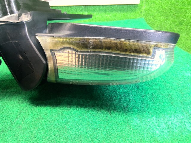 【中古】デリカＤ5 DBA-CV5W 右サイドミラー 7632A348