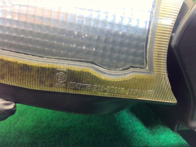 【中古】デリカＤ5 DBA-CV5W 右サイドミラー 7632A348