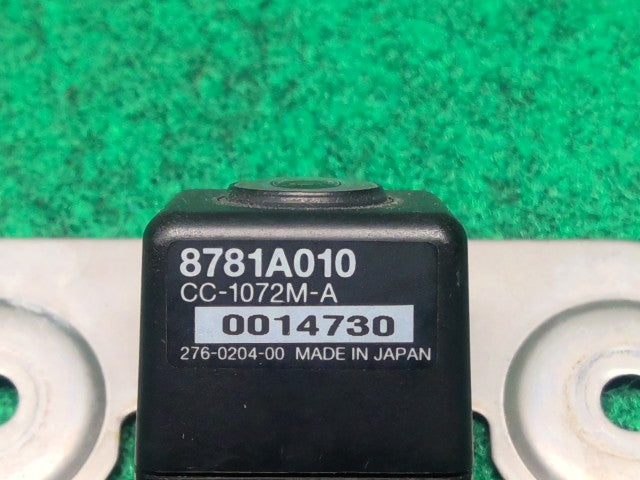 【中古】デリカＤ5 DBA-CV5Wバック カメラ 8781A010